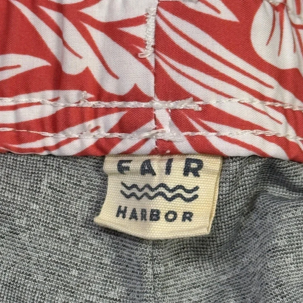 Fair Harbor Floral Hybrid Swim Trunks Shorts Mens 3XL Red Lined Drawstring